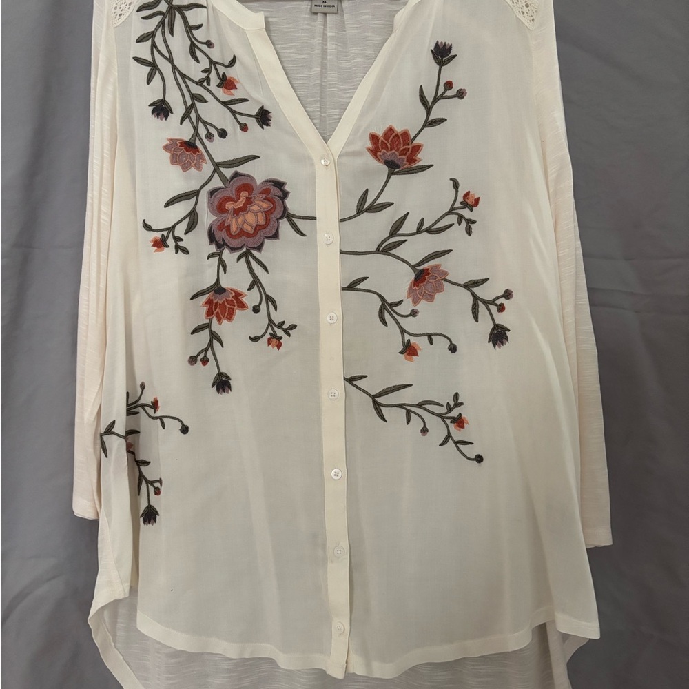 Floral Embroidered Cream Blouse